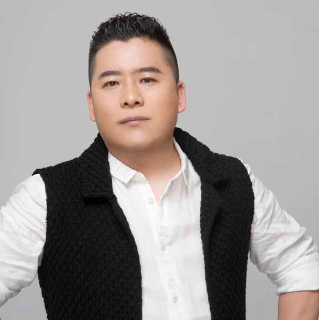 赵天野新歌《爱到深处是寂寞》火爆全网 用灵魂的声音打动你!