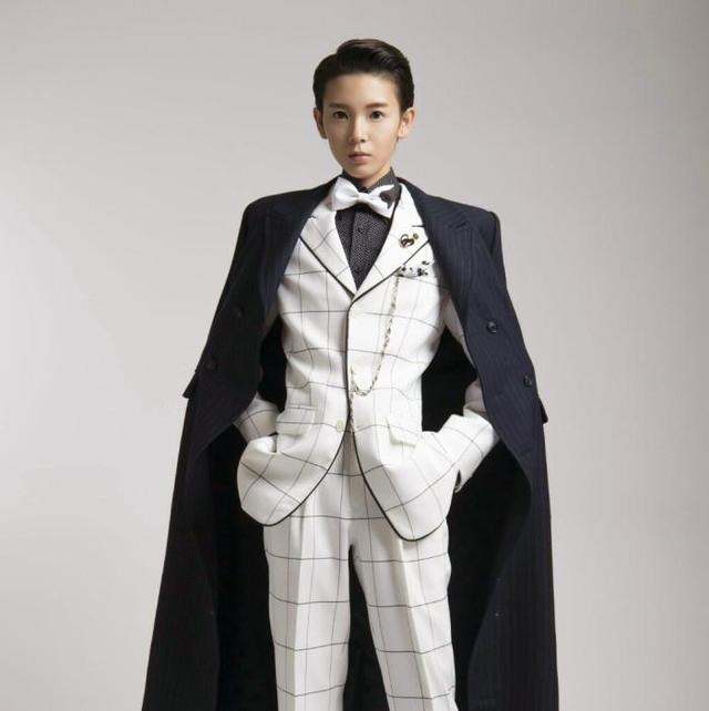 陈瑶《无心法师》男装俊俏,《柜中美人》唐装温文儒雅