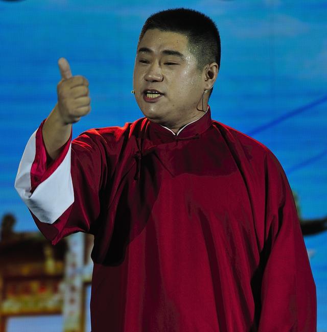 相声《童年的记忆》——"航宇杯"职工创新才艺大赛纪实(10)