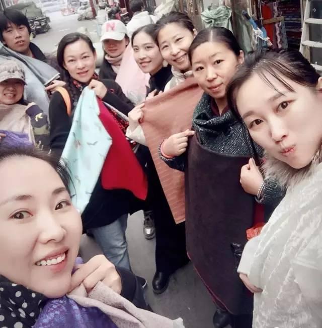 中式短袄服怎么就火起来了，以往不懂的搭配和别人不知道的秘密