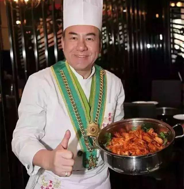 一碗蛋炒饭敢卖5000块港币?原来他就是周星驰《食神》的原型