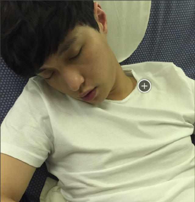 你们家爱豆睡颜照大分享,你们最喜欢哪个?