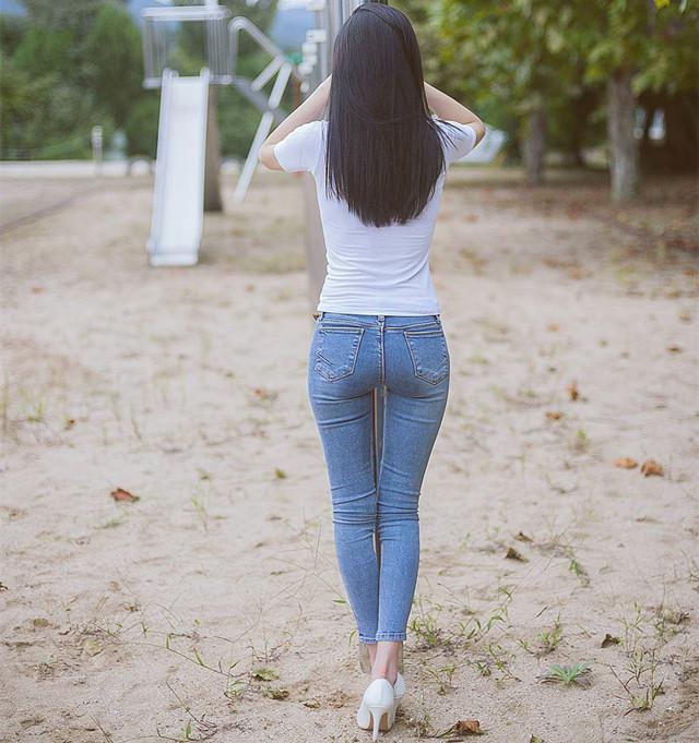 女生穿搭牛仔裤紧是一种态度