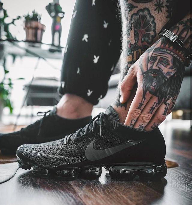 颠覆传统全新的的耐克vapormax已经把人类带上极限脚感