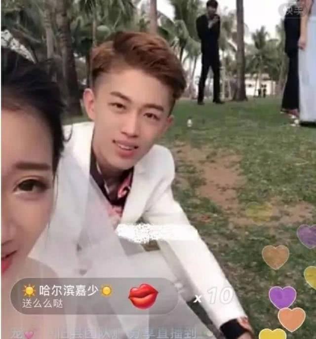 快手牌牌琦早年照曝光,网友只看到他的发型!也只有小伊伊会要