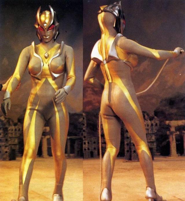 贝利亚前传第32章:黑暗奥特曼来袭,一个美丽的女奥特曼