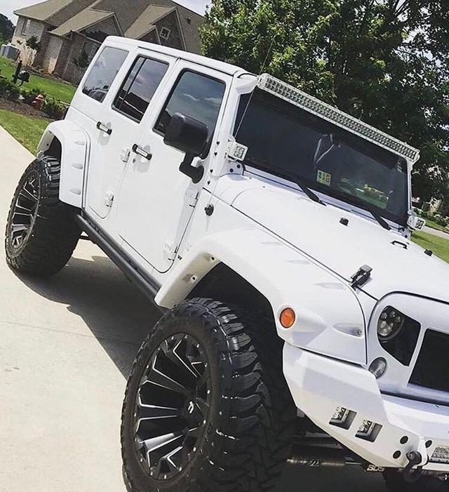 爆改纯白色jeep牧马人,最养眼的色调,女神的大爱!