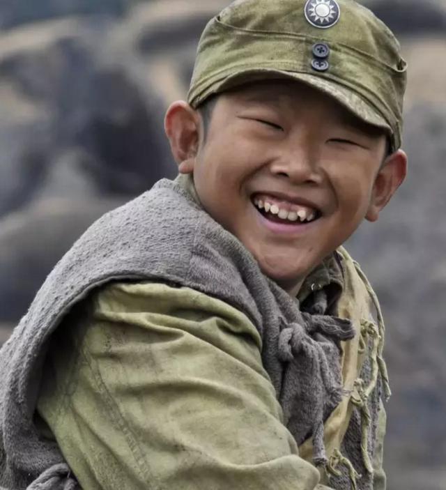 他是娱乐圈最强的娃娃脸男明星把何炅和林志颖甩出好几条街