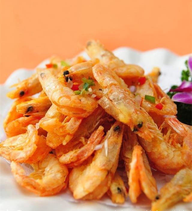 大厨教你做葱烧大虾,鲜香美味就是地道,保证孩子吃的顿顿开心