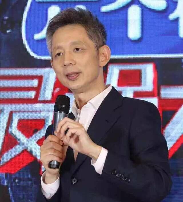 在《声临其境》凯叔被骂主持不行时,《最强大脑》蒋昌建备受好评