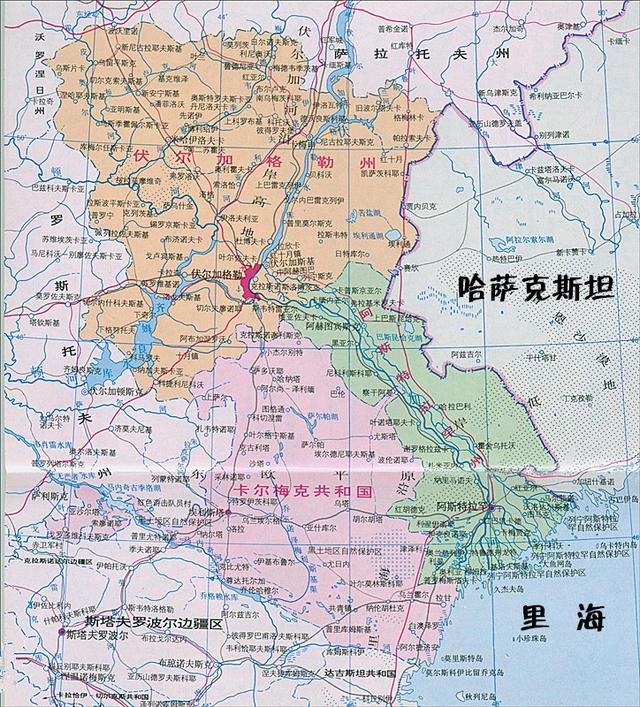 卡尔梅克共和国1775年,沙俄开始禁止土尔扈特部落四处游牧,此后他们被