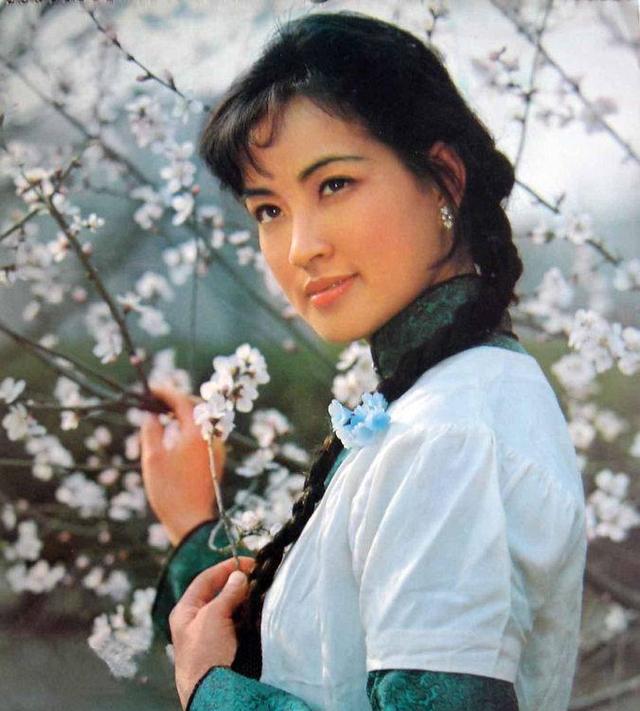 最全的八十年代明星照片伴随着我们的青春回忆