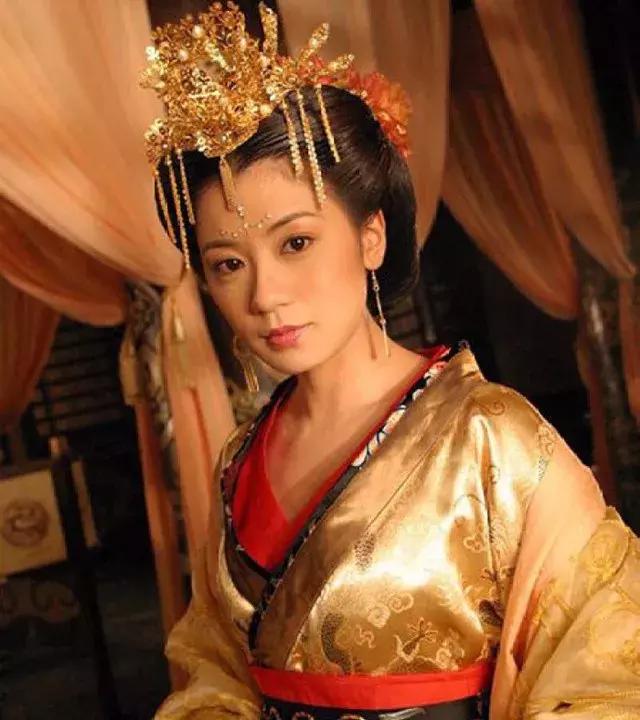 谁饰演的武则天最美?一直以为不是范冰冰就是贾静雯,直到看到她