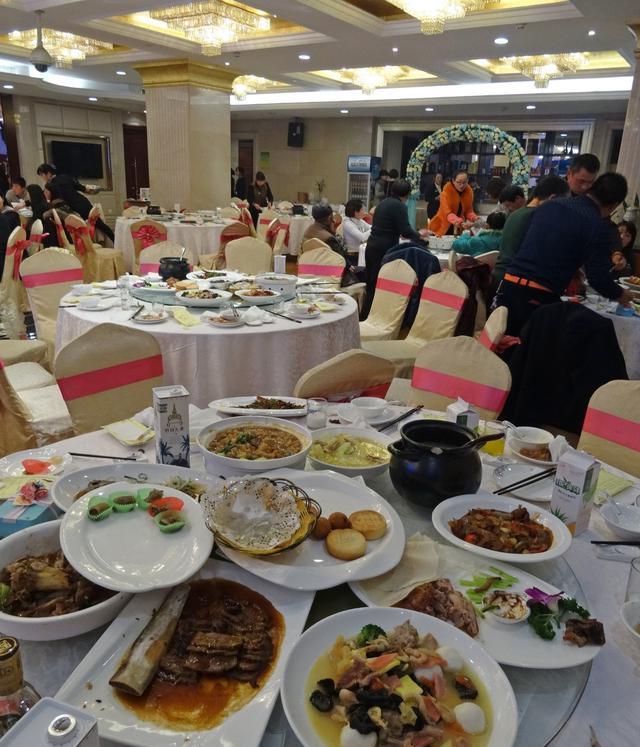 请客户吃饭被宰3000块这不算什么有本事请老师试试