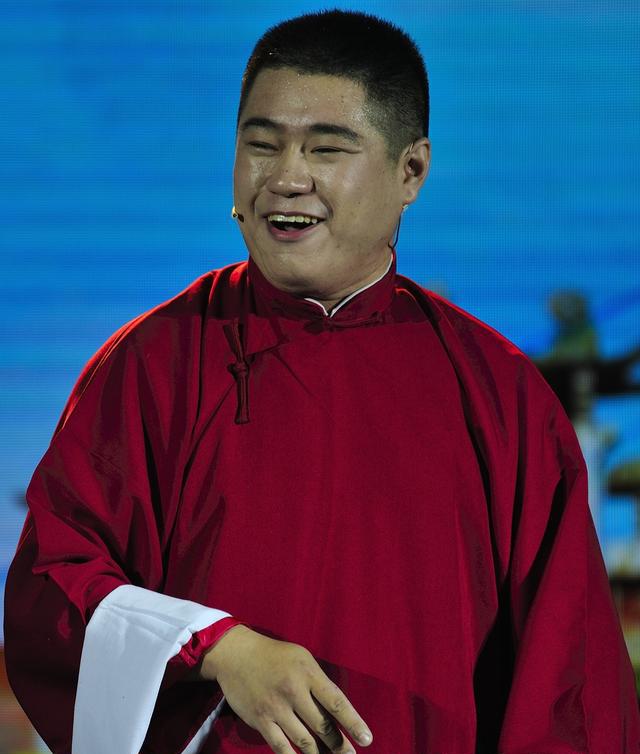 相声《童年的记忆》——"航宇杯"职工创新才艺大赛纪实(10)