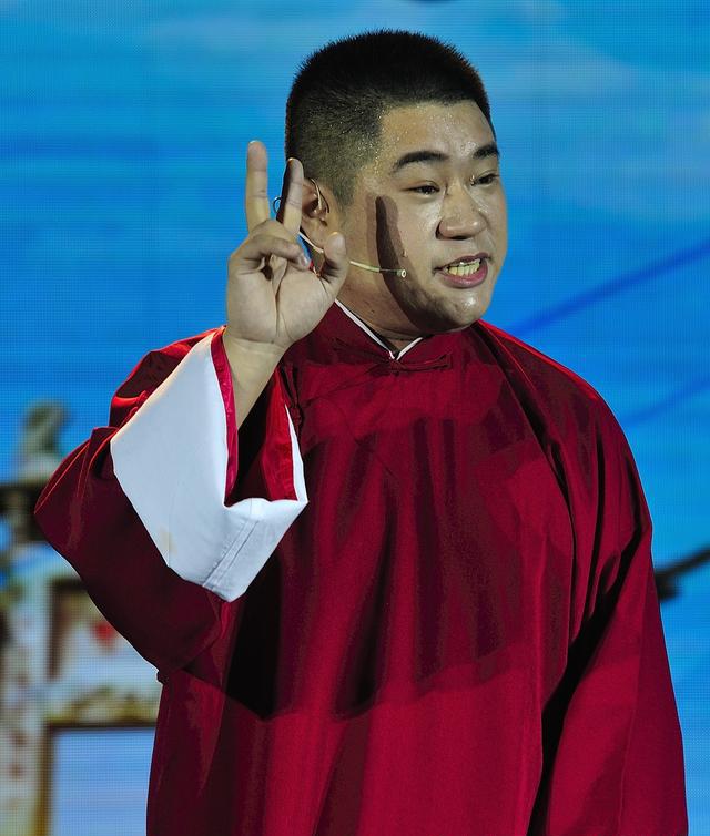 相声《童年的记忆》——"航宇杯"职工创新才艺大赛纪实(10)