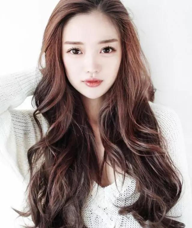 萌妹子都在梳的"月半头",你还不知道?