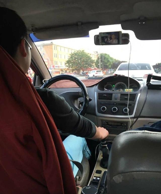 出租车进入6元时代,六安人服不服?