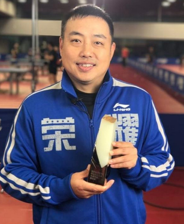 国乒失宠!被评委会彻底遗忘,男团集体无缘各大候选名单