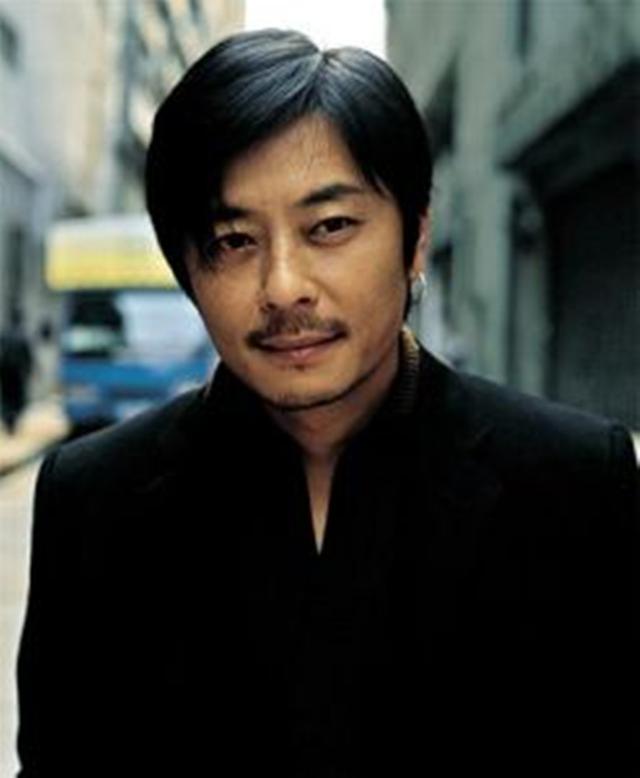 下毒害王杰的人是他?卓伟明知是谁也不敢曝光