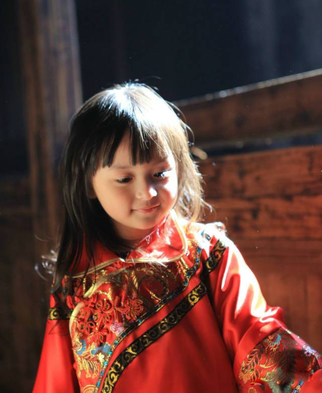 中国最年轻美女,3岁倾城,5岁倾国