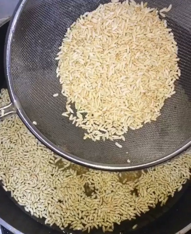 大米这样做秒变小零食,大人小孩都喜欢!