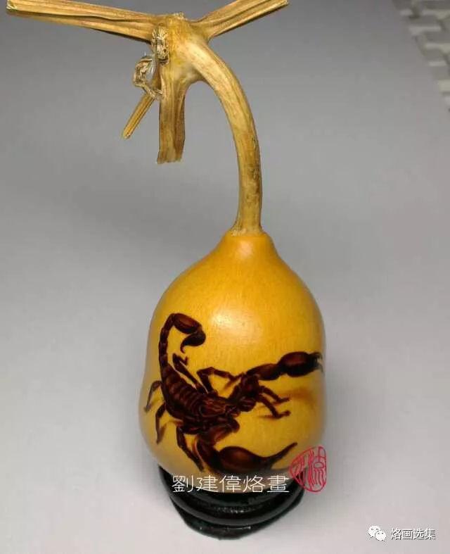 刘建伟葫芦烙画受邀参加葫芦小镇首届葫芦精品展