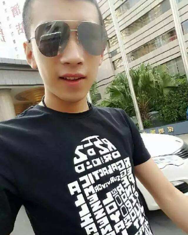 李天佑直播间惶恐,隔空放话舞帝揍我前先合计