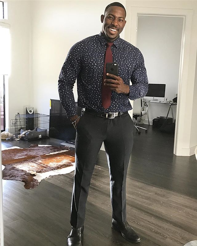 一身肌肉的黑人小伙,靠健身找了位白富美,但路走的很艰难