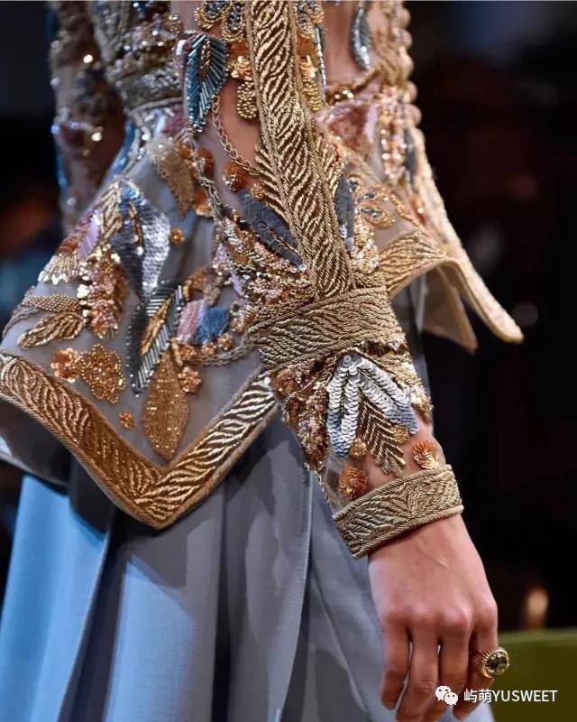 服装里的法式钩针刺绣