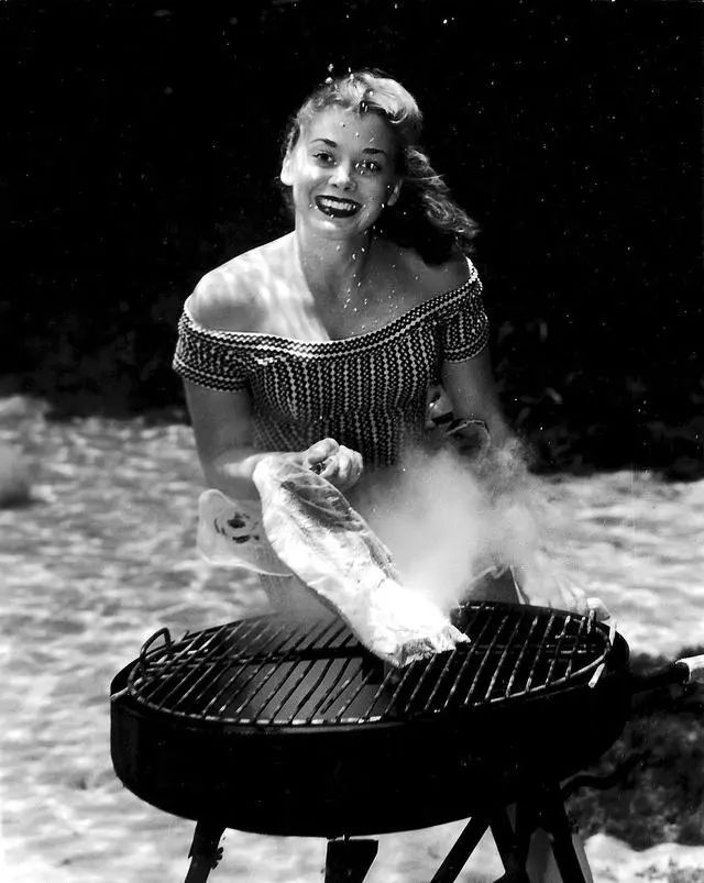 影像1950年代最早的水下摄影