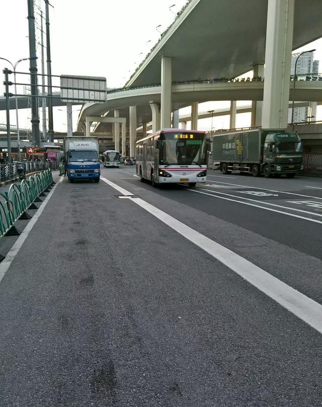 上海816路公交来了