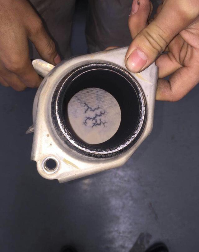 一汽丰田新卡罗拉故障码p0420催化系统效率低于阀值b1处理