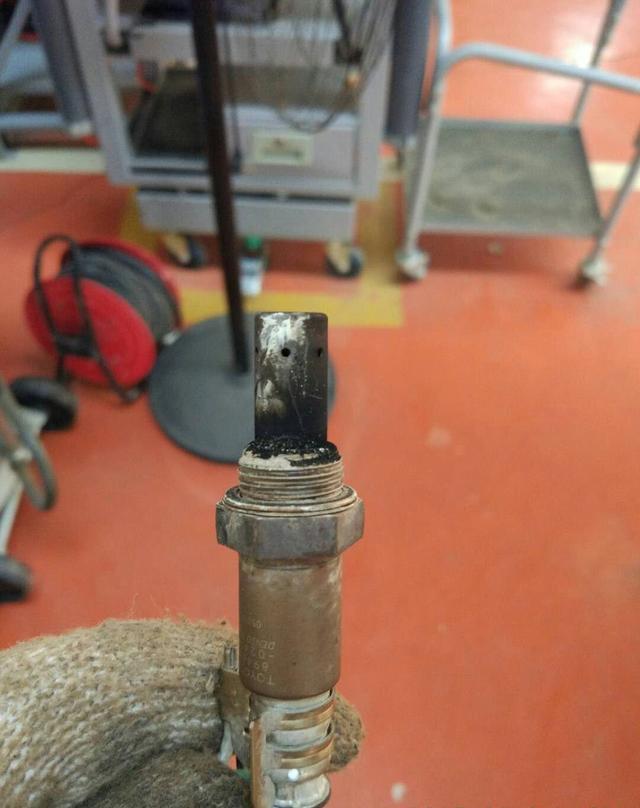 一汽丰田新卡罗拉故障码p0420催化系统效率低于阀值b1处理