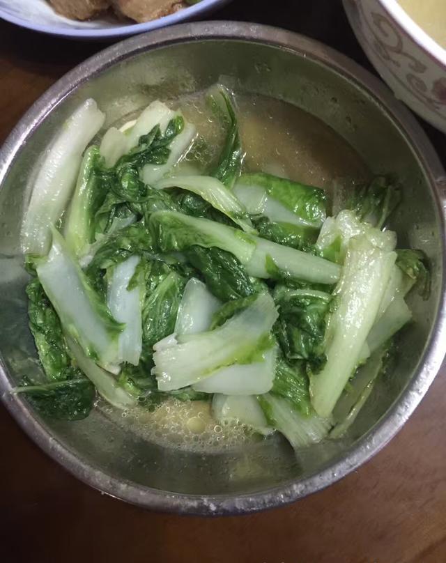 做了四菜一汤,婆婆还吃的不高兴