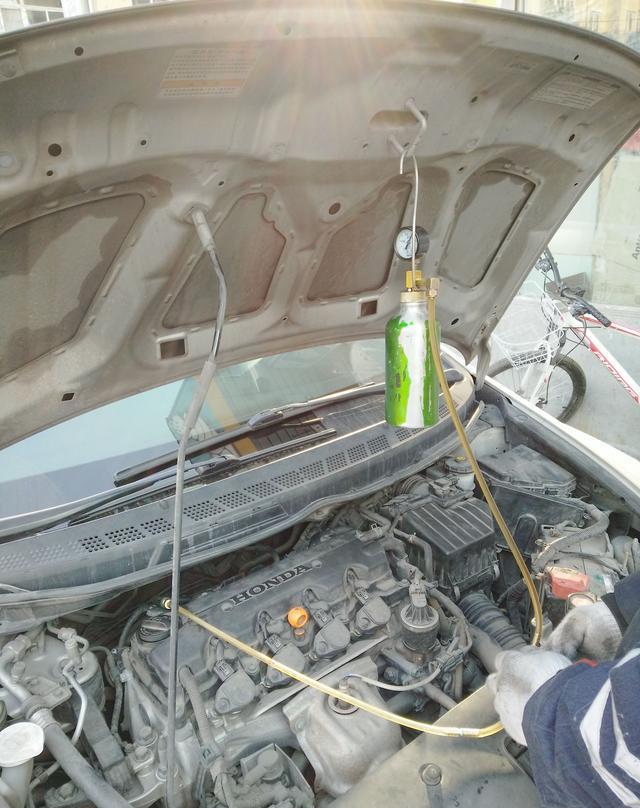 爱车"打吊瓶",真的能清洗干净吗?-新浪汽车