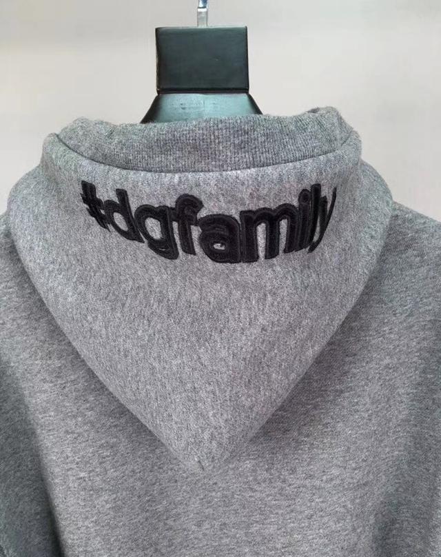 dg杜嘉班纳:2017ss秋冬经典图案加绒连帽卫衣订织品牌