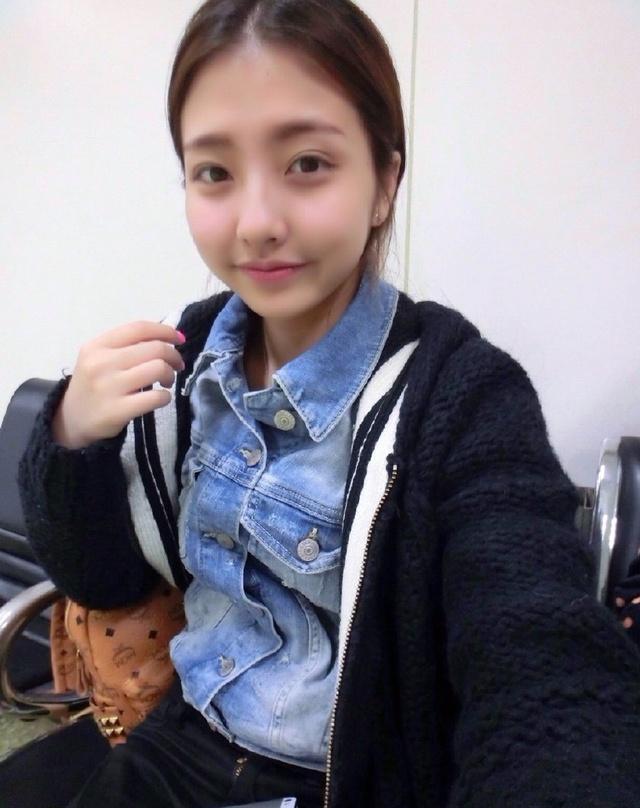 王思聪现女友豆得儿,这样穿衣搭配,简直就是网红圈内一股热流