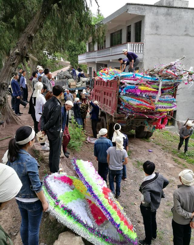 近距离观察一场贵州农村白事