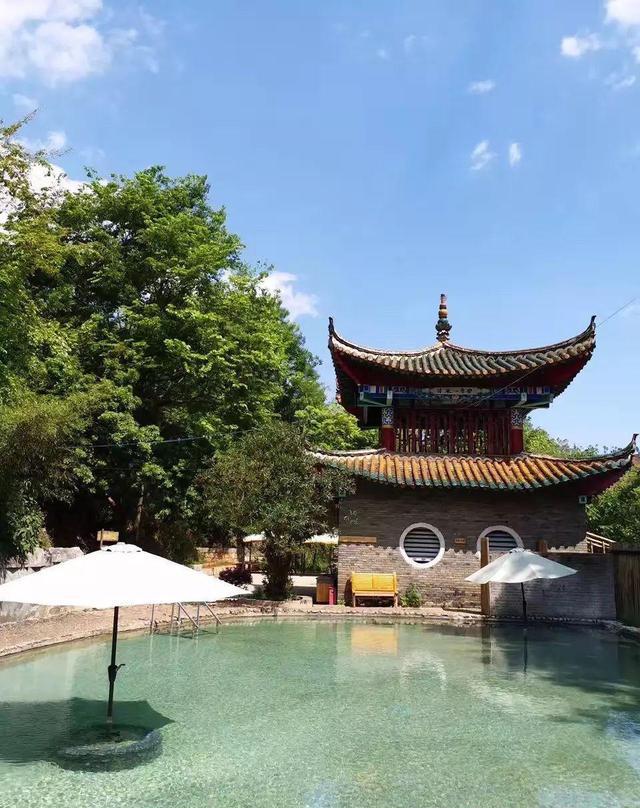 云南弥勒最棒的温泉弥勒红河谷温泉山庄当地人都喜欢去