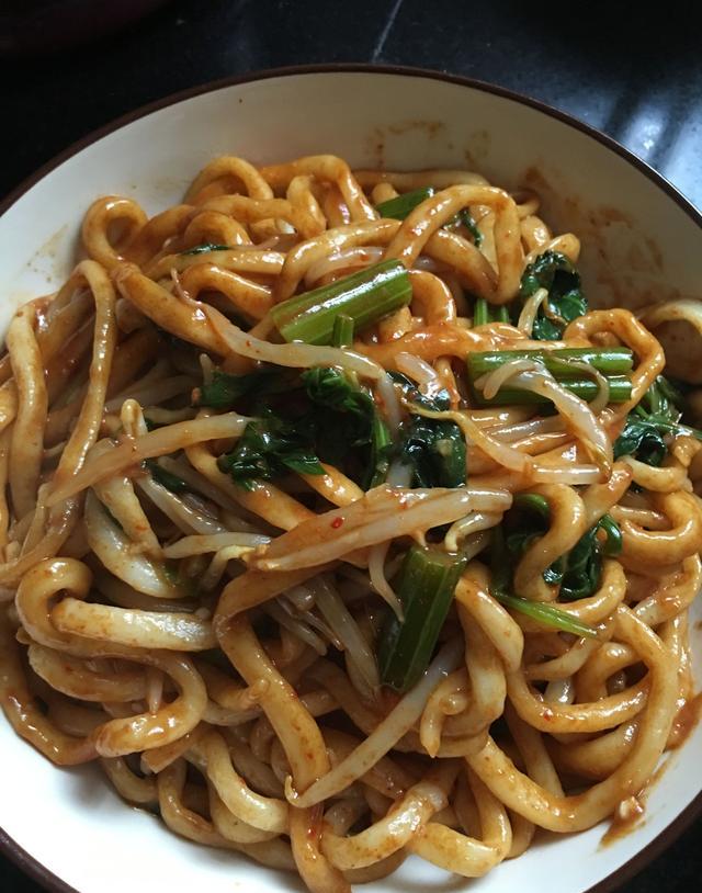 面食爱好者教你怎样做出美味的家常手工拉条