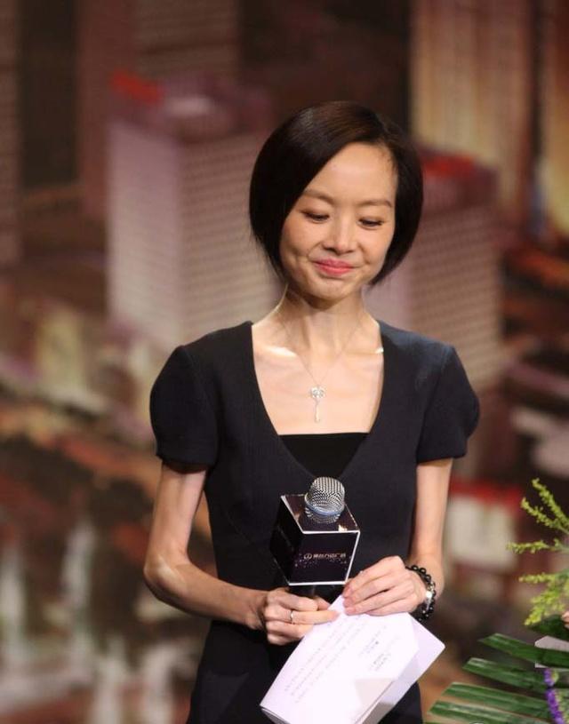 这五位女星瘦到让人没有食欲,前后两面一样平,看了你还追求瘦吗