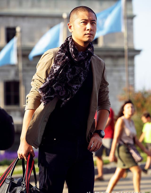 《那年》"赵大人"任重一改深沉,变身奔放潮男!