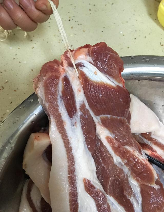 春节猪肉吃不完,大厨教你这样做,好吃还易制,1年都不会坏