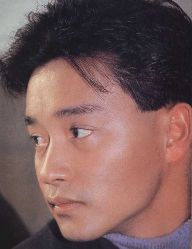 重庆出租车司机撞眼张国荣后, 又现公交司机撞