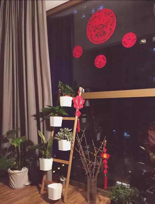 红色|客厅|窗帘_新浪新闻