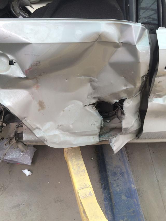 这一撞,检验了大众速腾的安全标准