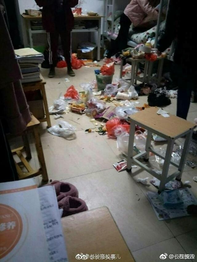 史上最脏女生宿舍 网友:不堪入目[二哈]
