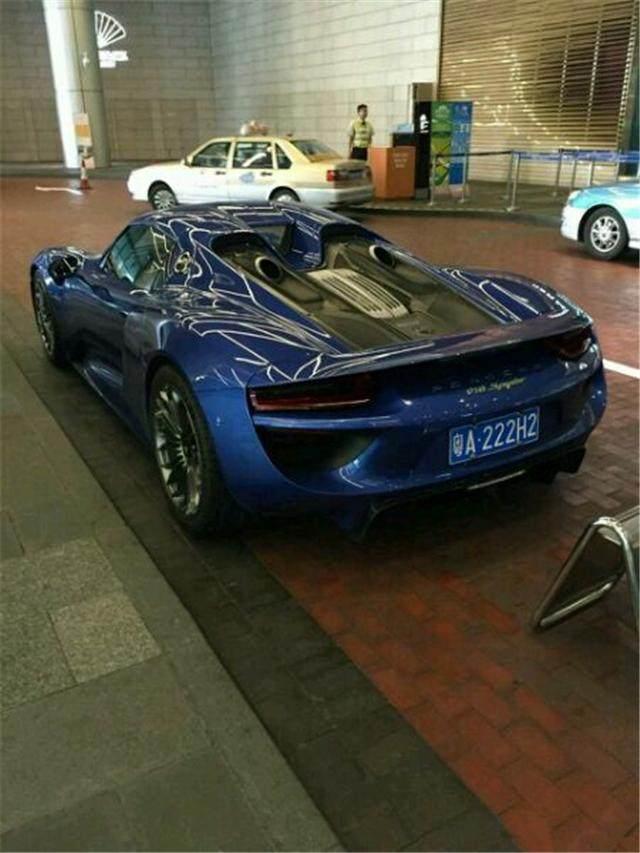 不来广东不知道自己钱少, 看看南粤大地上的顶级豪车, 你见过几辆?