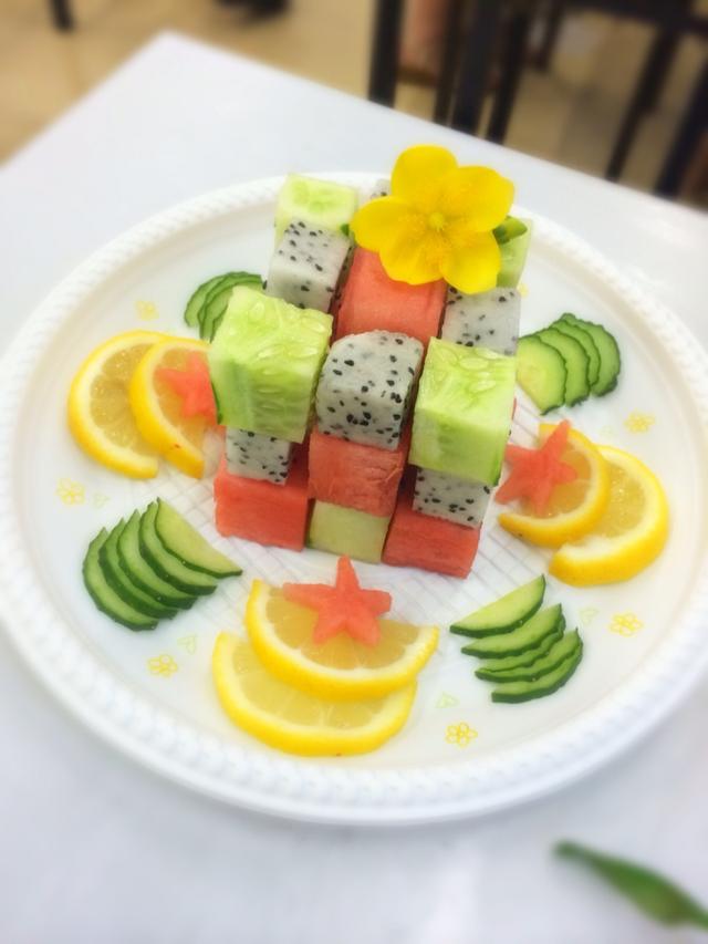 教大家做水果拼盘超好看简单易学很漂亮收藏着过年做
